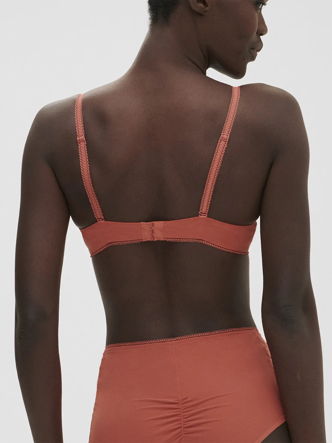 Amazone Full Coverage Plunge - Texas Pink