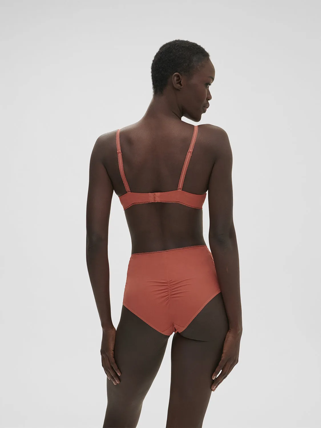 Amazone Full Coverage Plunge - Texas Pink