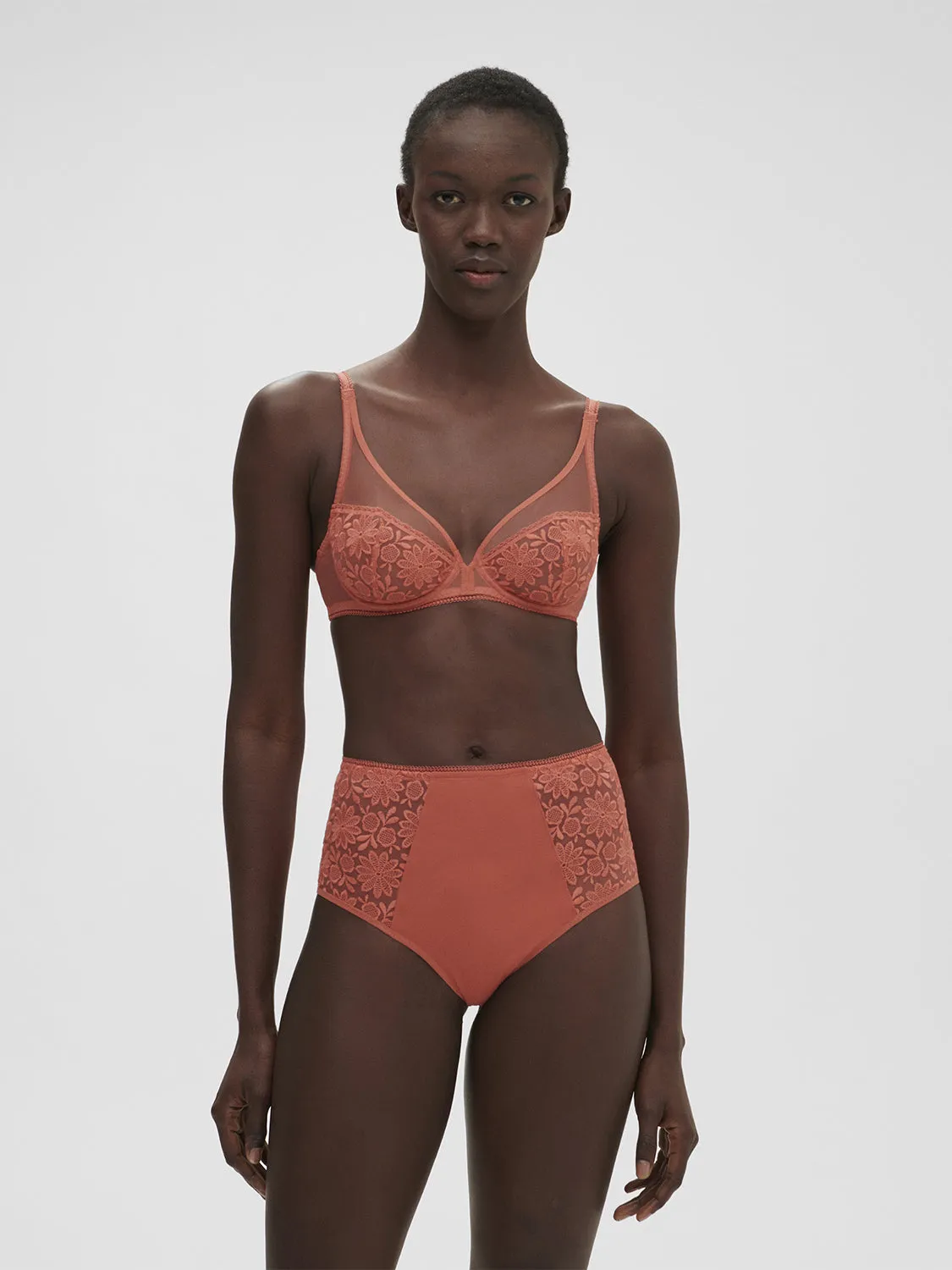Amazone Full Coverage Plunge - Texas Pink