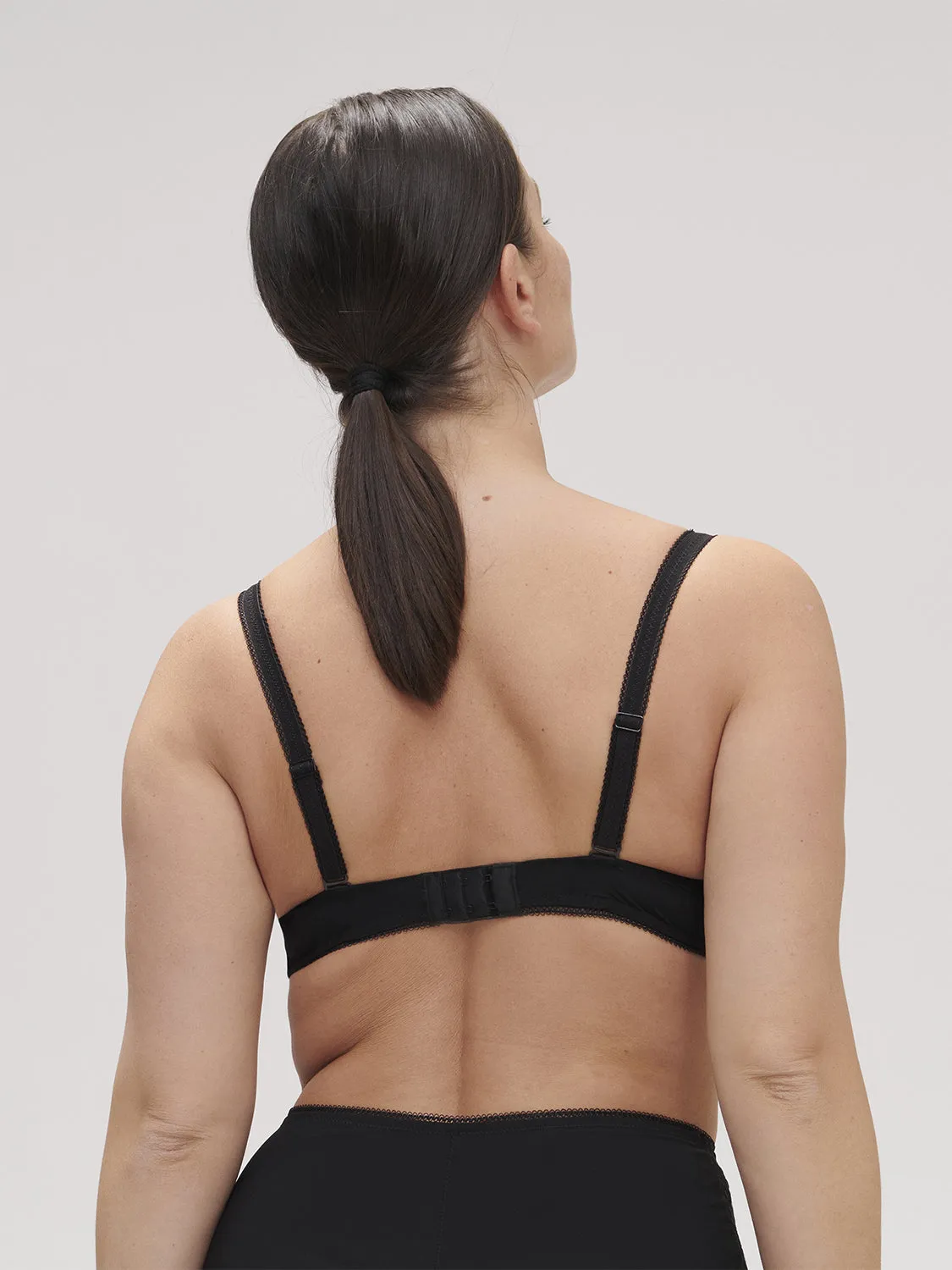 Amazone Sheer Demi - Black
