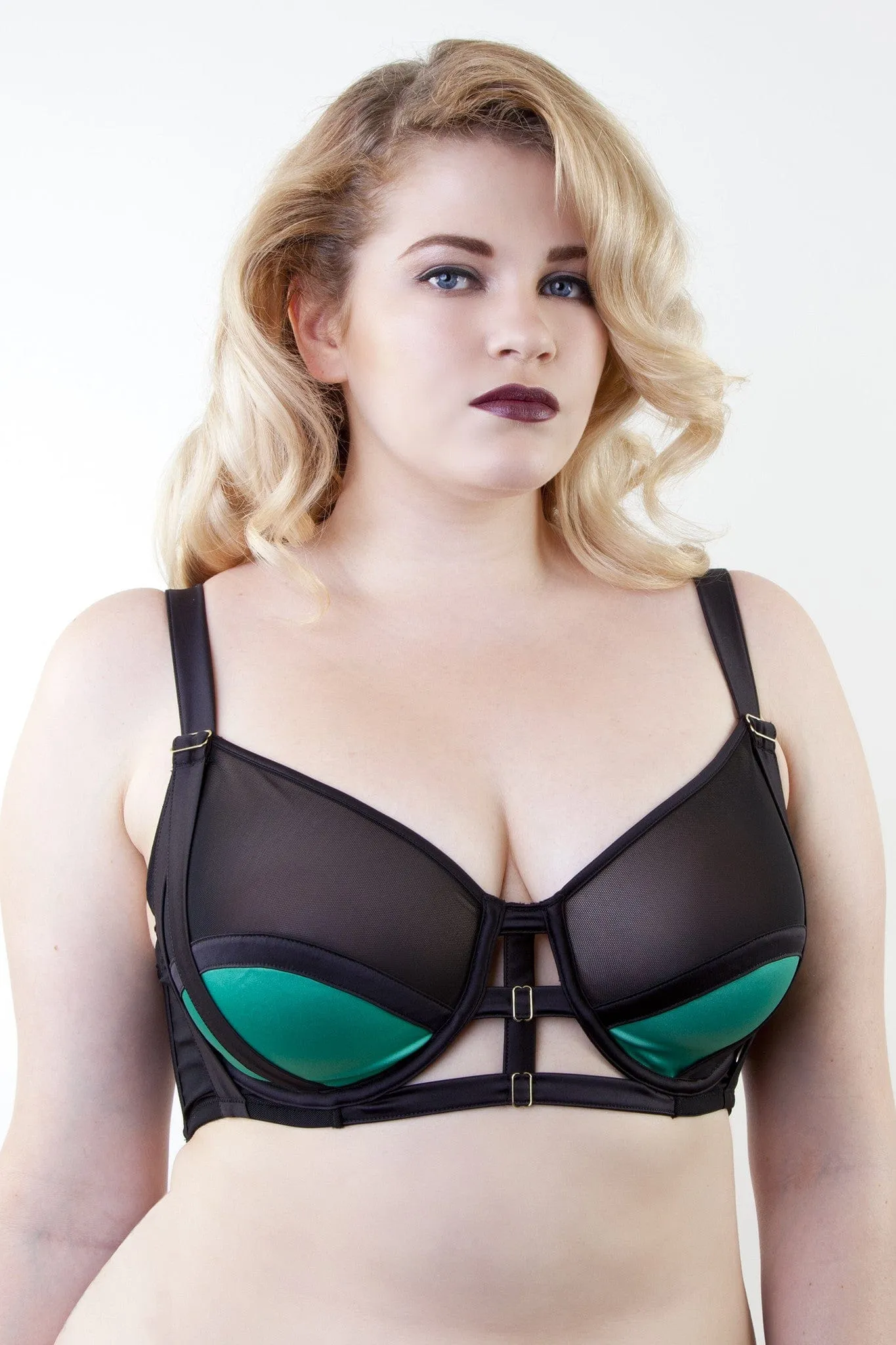 Emerald Strappy Curve Bra