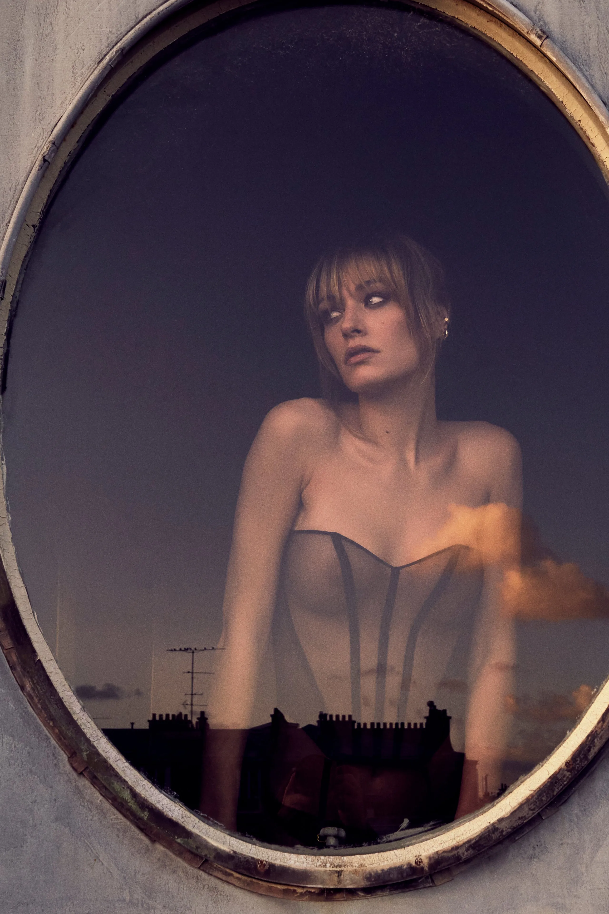 L'Amoureuse Serie - Justine Htel Particulier Paris 9.