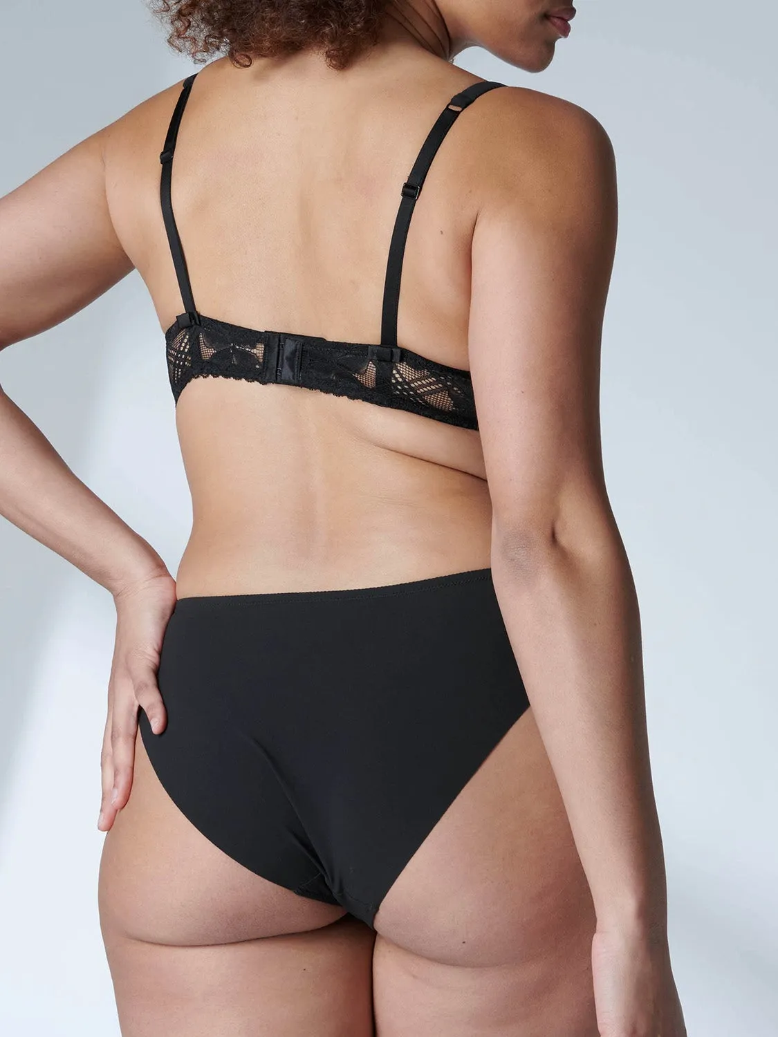 Victoire Sheer Demi - Black